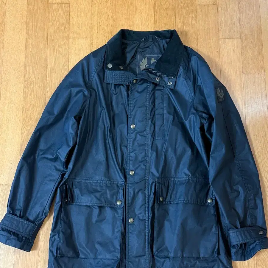 벨스타프 BELSTAFF 네이비 왁스 코튼 필드 자켓 48사이즈 팝니다