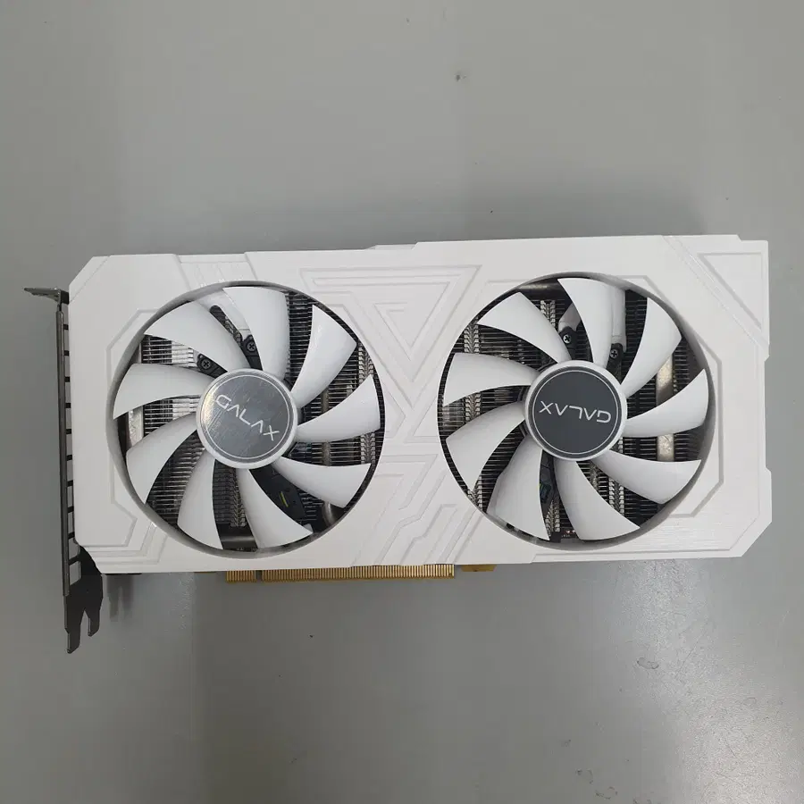 [무료배송] 중고 갤럭시 지포스 GTX 1660 SUPER EX WHITE OC D6 6GB