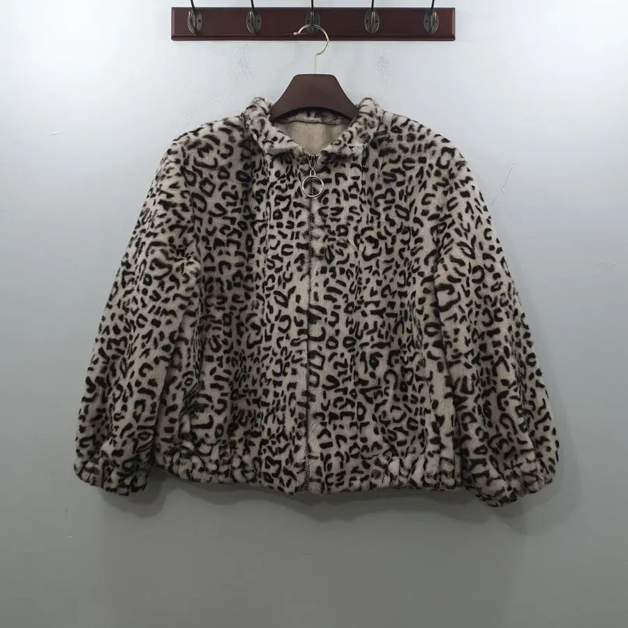 M MARANT 여성 베이지 호피무늬 기모 간절기 카라 집업 자켓