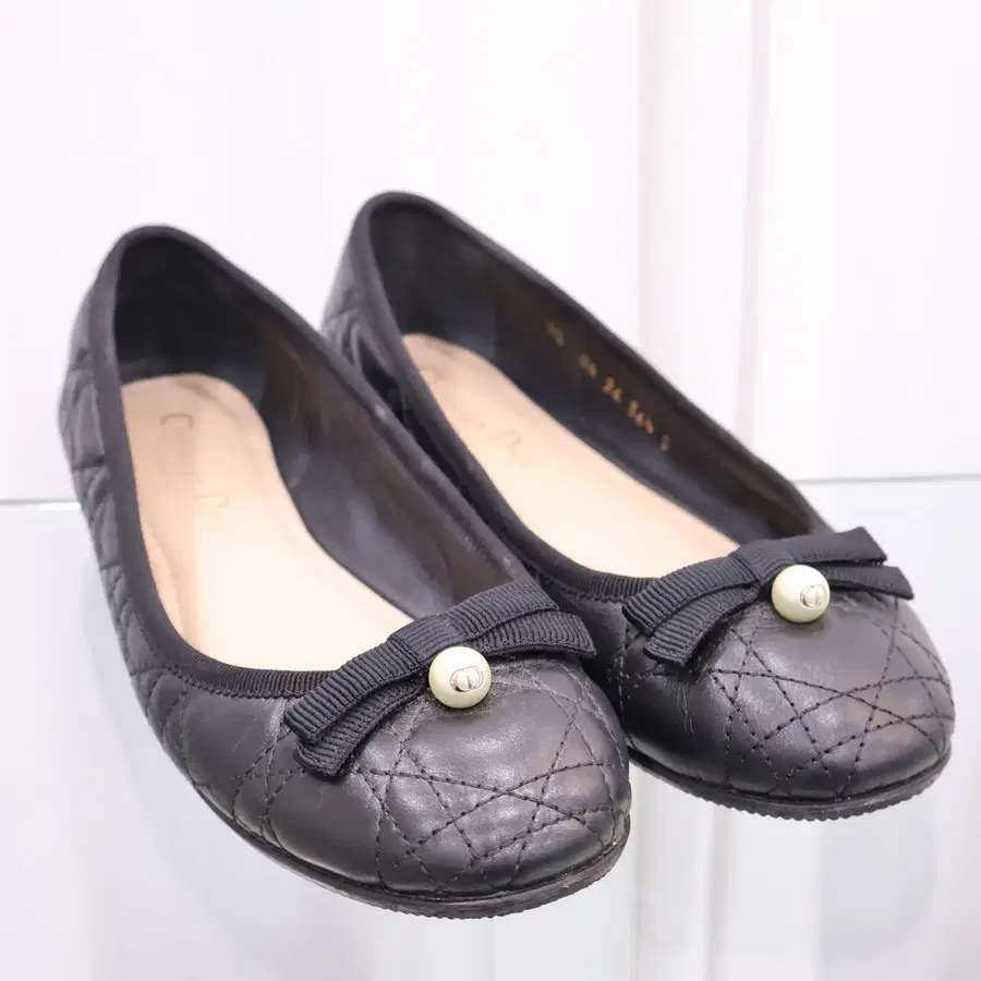 중고 디올 발레 플랫 KDB877CQC S900