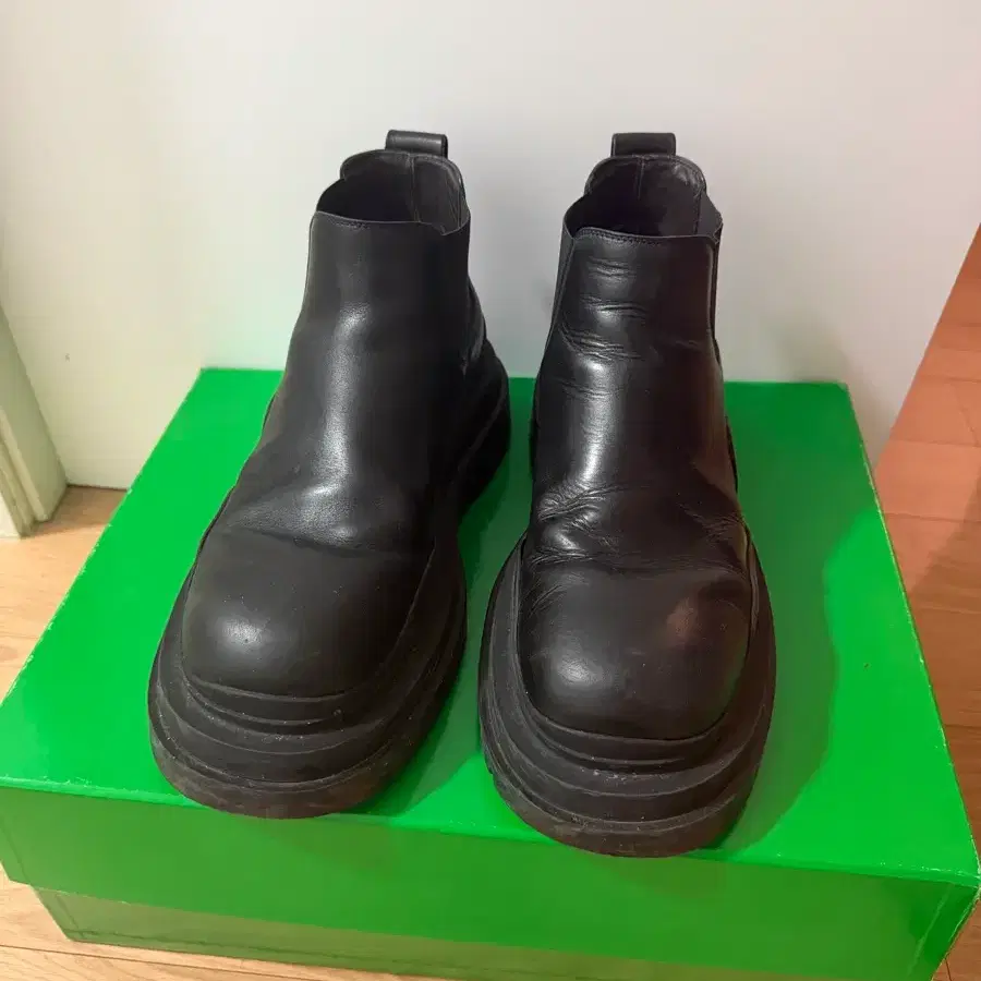 [42] 보테가베네타 타이어 부츠