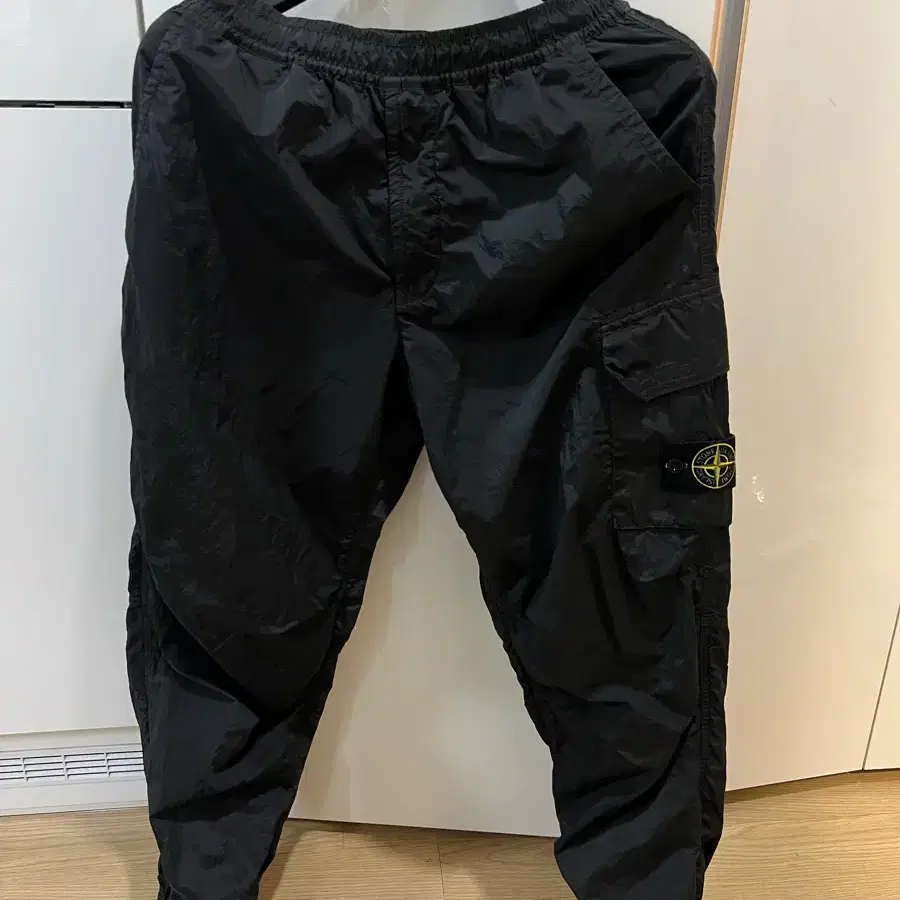 26fw 스톤아일랜드 나일론 메탈 조거 32~34
