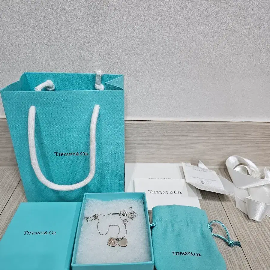 정품 티파니앤코 리턴투 더블하트 다이아 목걸이 실버