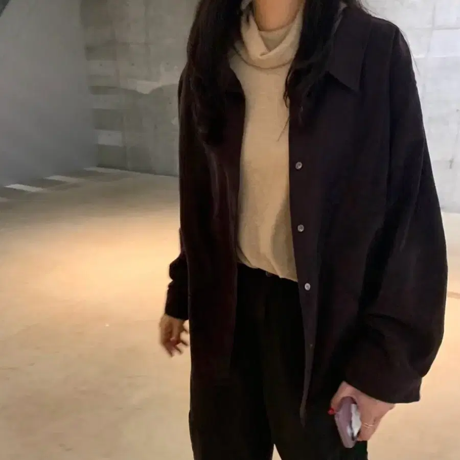 에크리스 리앙코듀로이셔츠 브라운