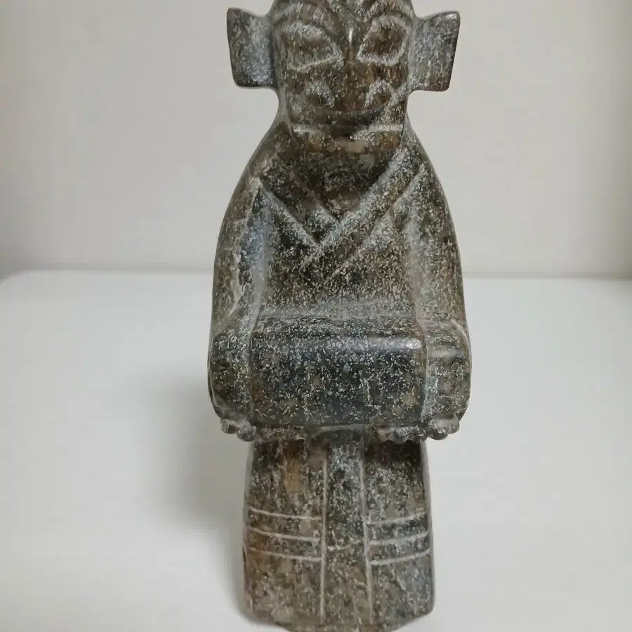 중국 홍산문화 석조 인물상 20cm