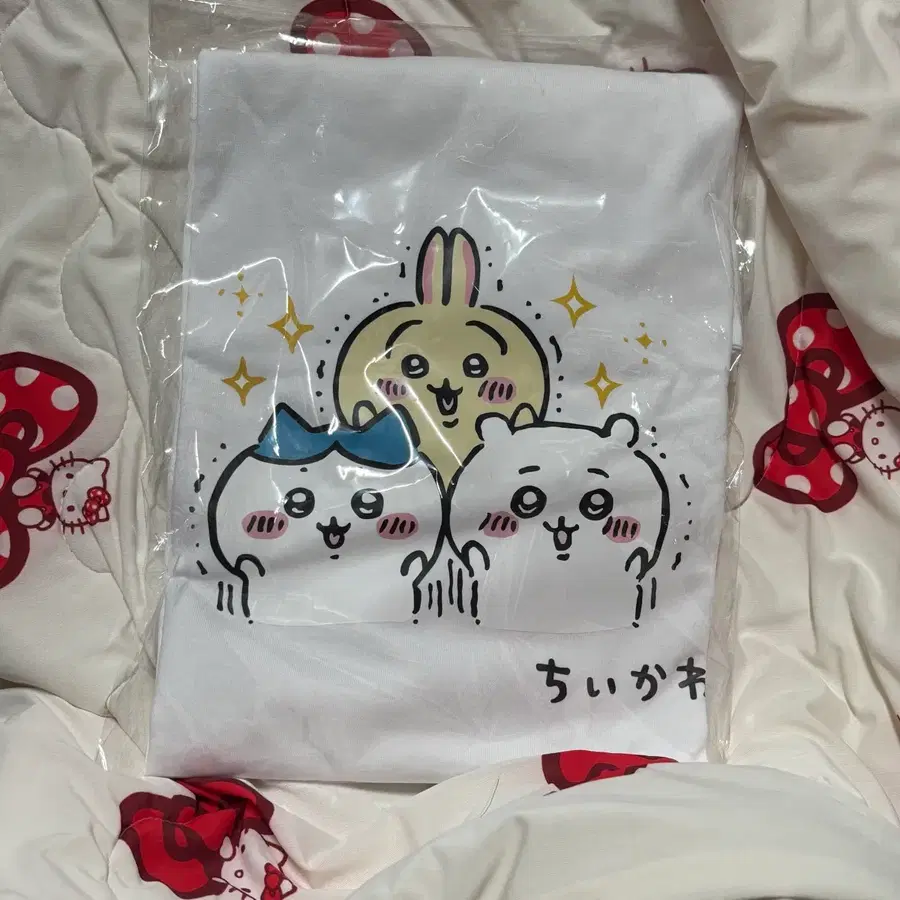 먼작귀 반팔 티셔츠