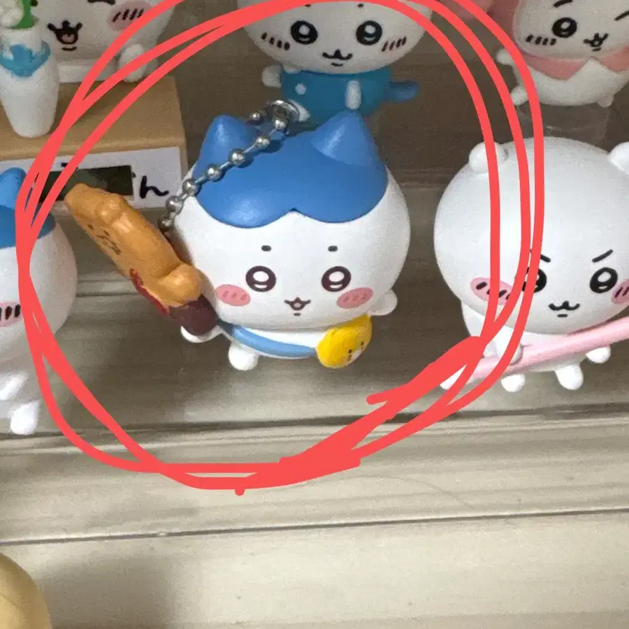 카카오프렌즈 먼작귀 치이카와 콜라보 하치와레 피규어