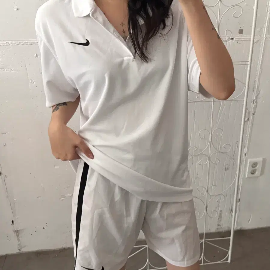 나이키 화이트 세트 카라티셔츠 반바지