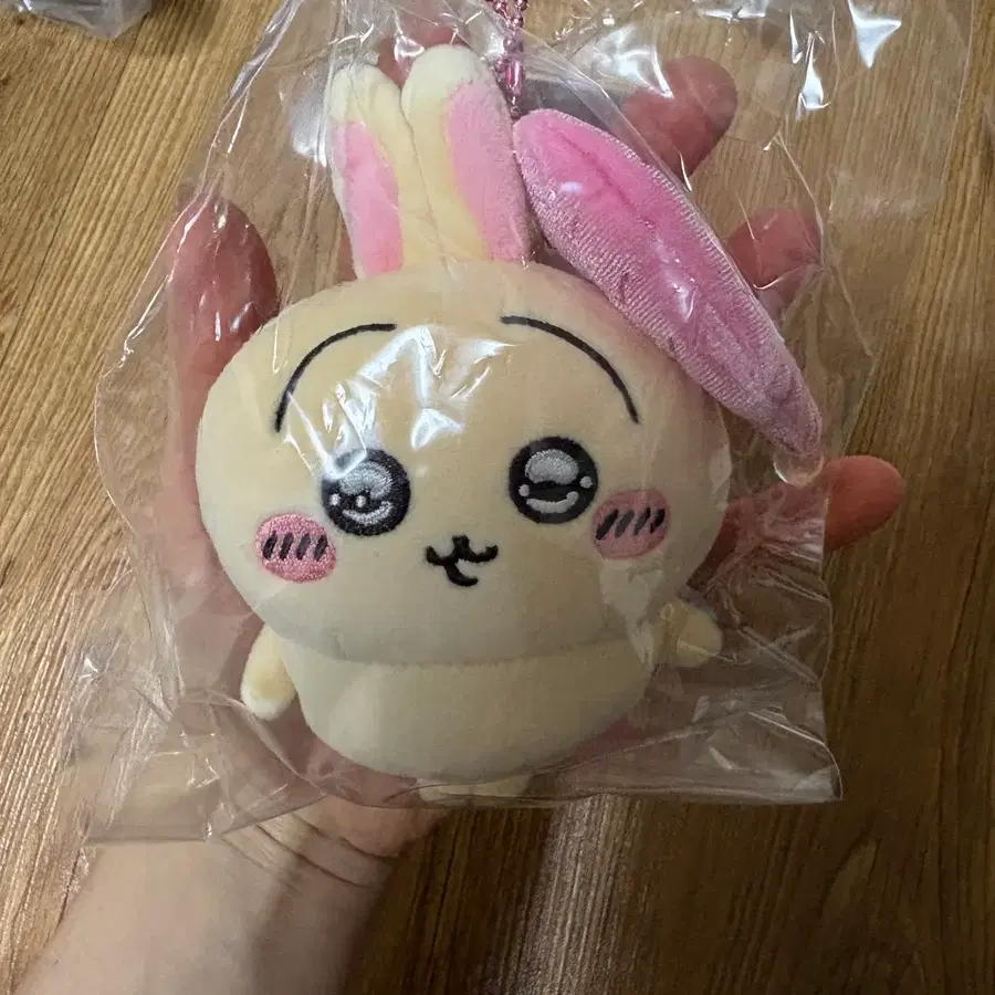 치이카와 또렷한 눈의 우사기 마스코트 키링