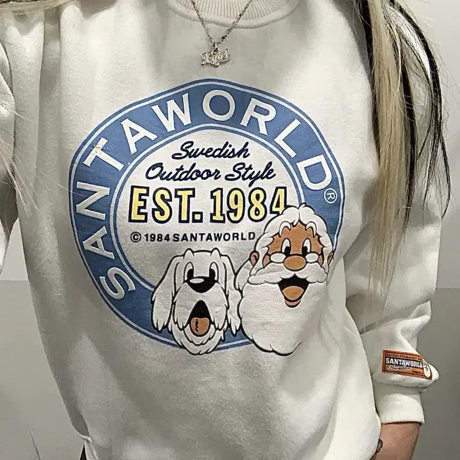 Jpn vtg 산타월드 빅 로고 스웻셔츠