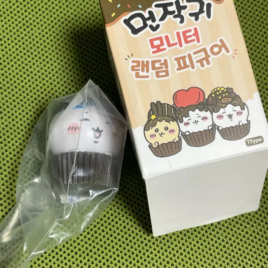 먼작귀 랜덤 피규어 모니터 하치와레 컵케이크