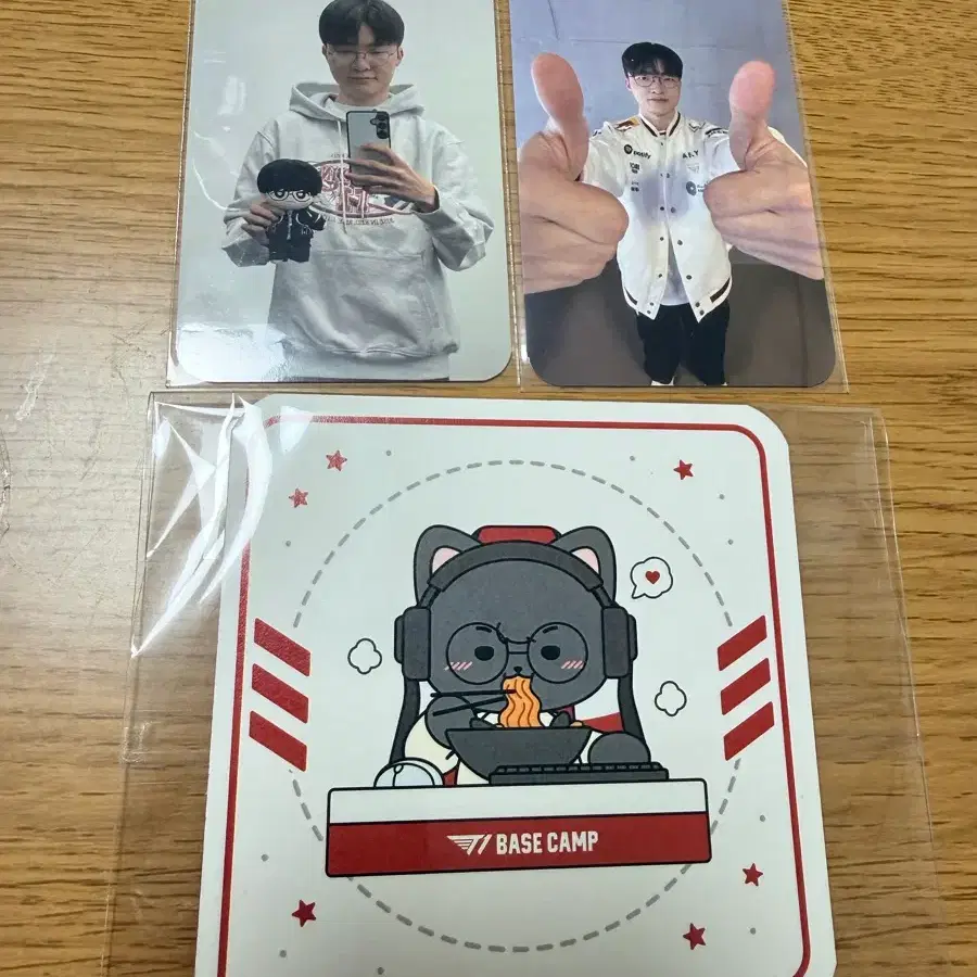 t1 강남 베이스캠프 포카 + 코스터 FAKER