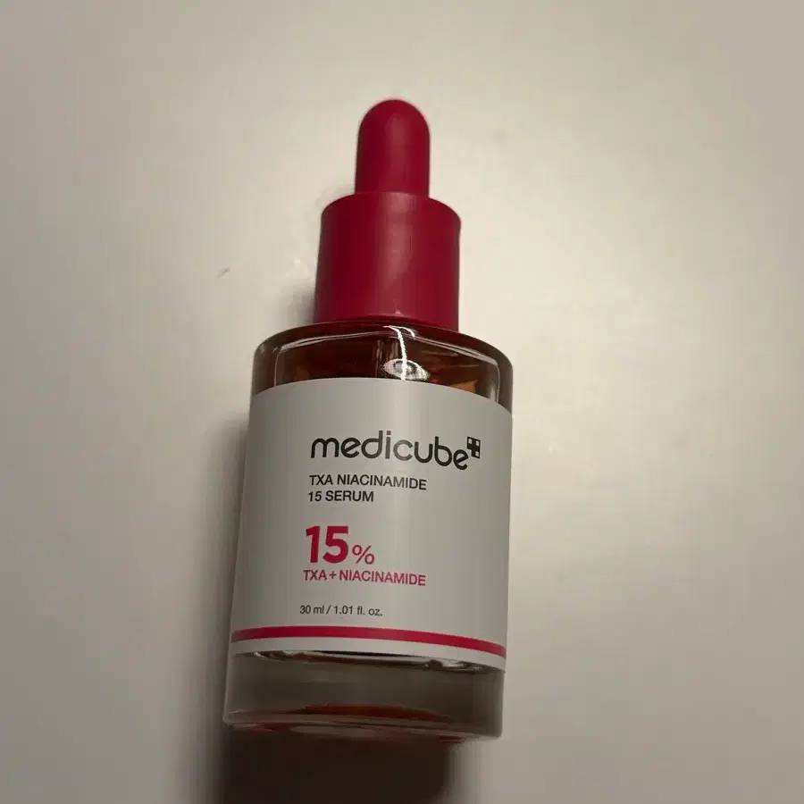 메디큐브 15% TXA 나이아신아마이드 세럼