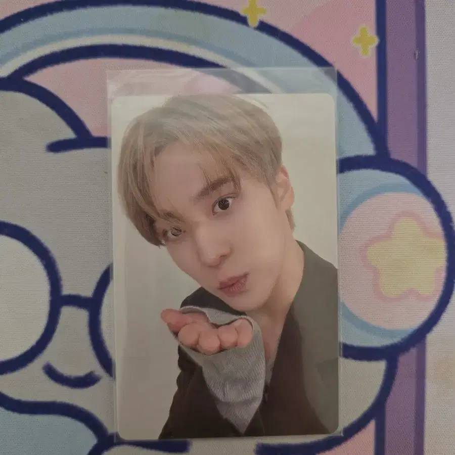 에이티즈 8주년 전시회 입장포카 윤호 양도