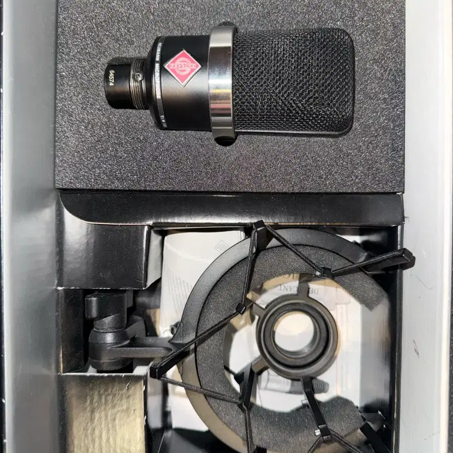 노이만 tlm102 풀박스