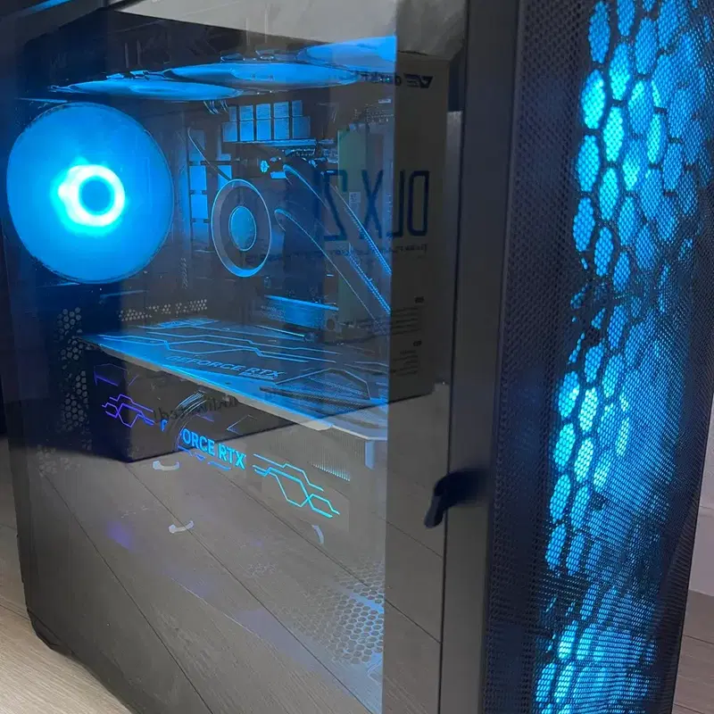 개인:7800x3d.rtx4080 컴퓨터 본체