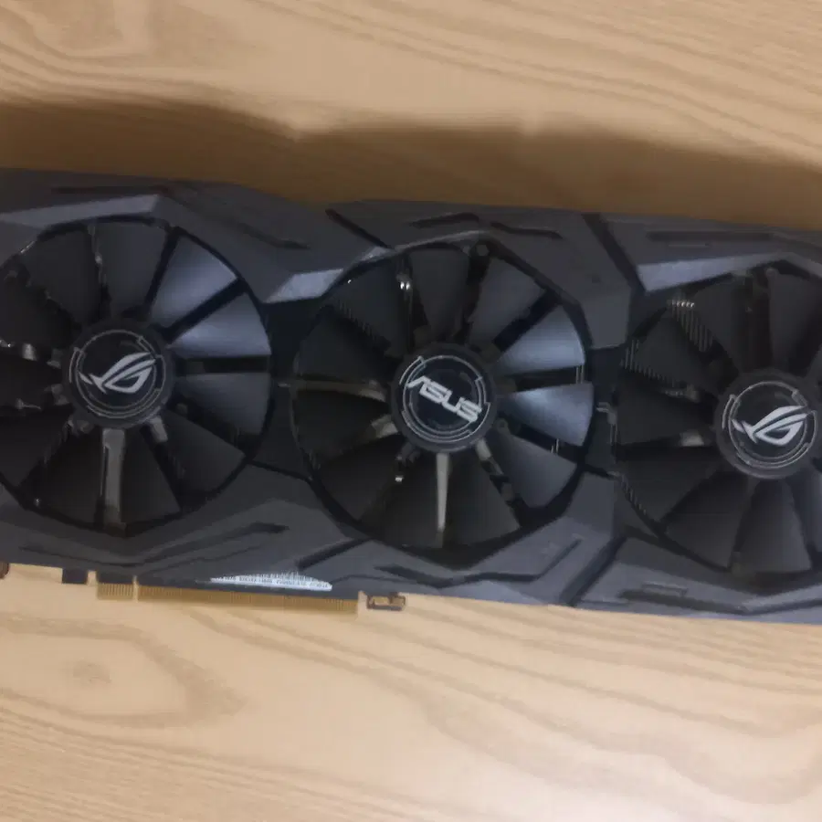 ASUS ROG STRIX GTX1070 D5 8GB