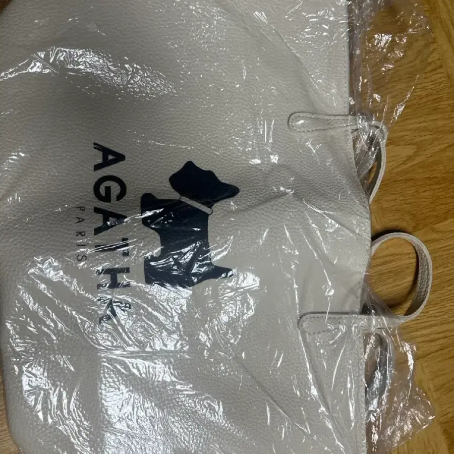 (새상품)아가타 빅스코티백