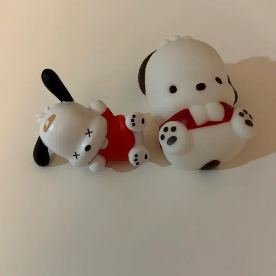 산리오 포챠코 피규어 2종 일괄