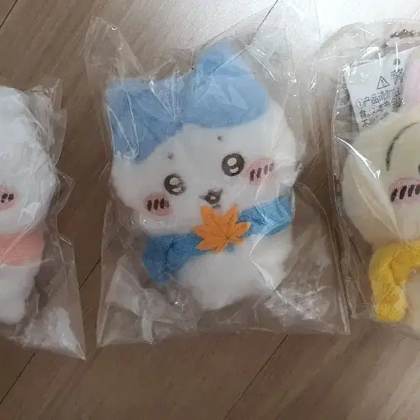 미니소 단풍 치이카와 하치와레 우사기 마스코트 키링 세트 팝니다
