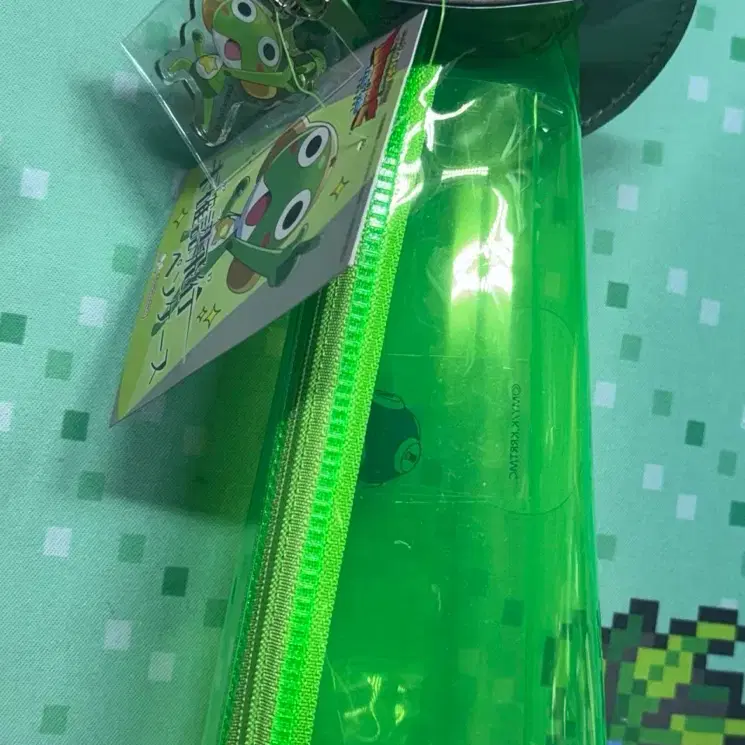 케로로 우주선 필통