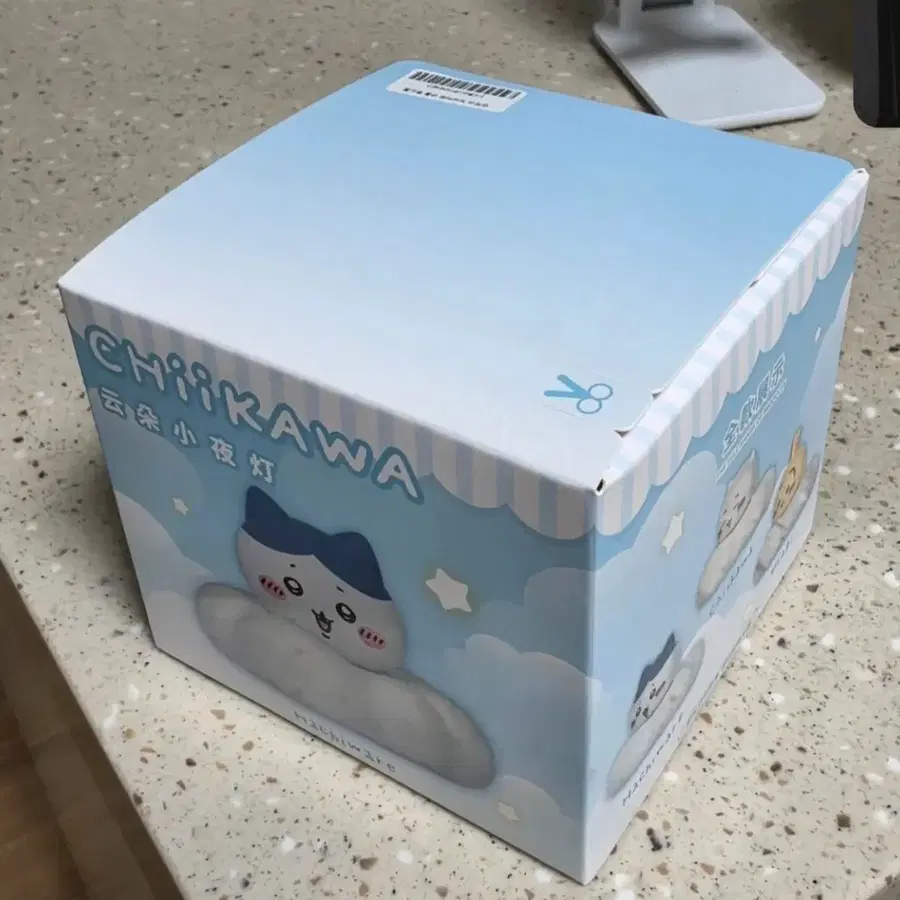 미개봉) 하치와레 구름 무드등 피규어
