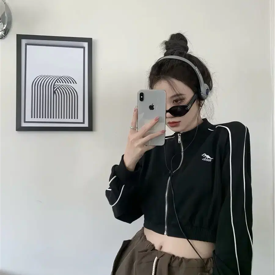 블랙 크롭 집업 자켓