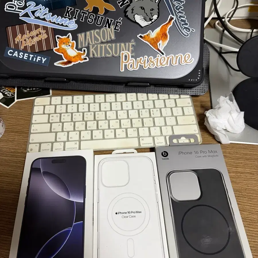 아이폰 16 프로 맥스 256GB 티타늄 블랙 풀박스 팔아요