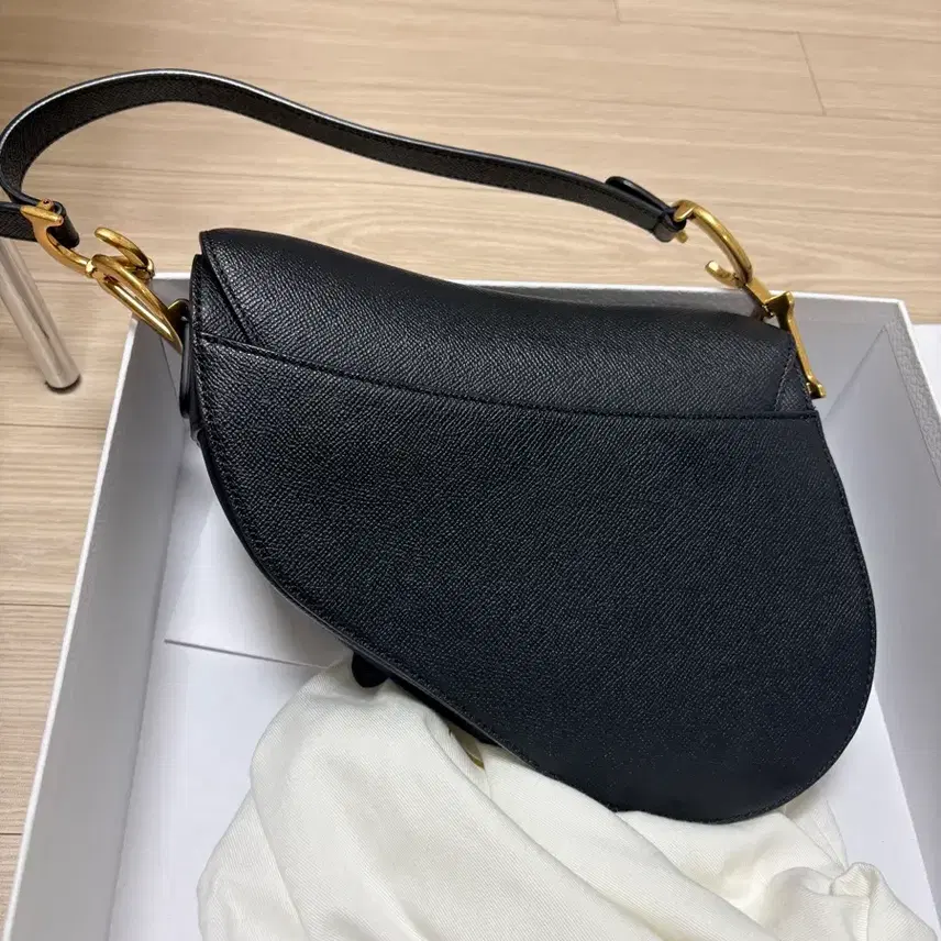 디올 새들백 미듐 사진 5