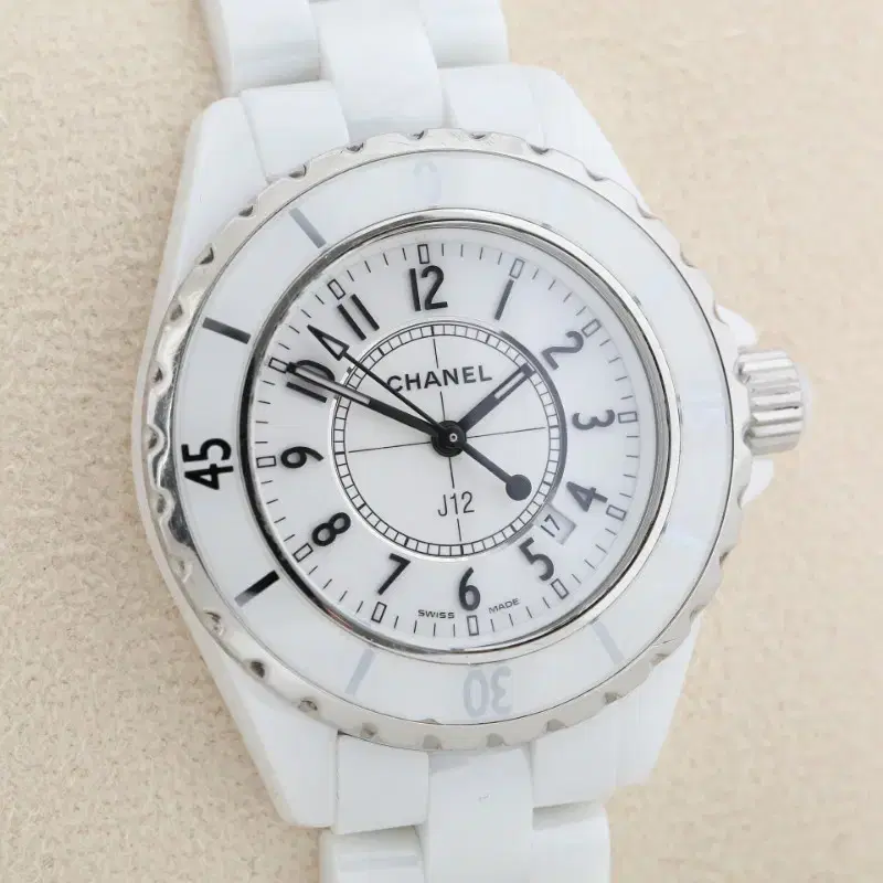 샤넬 Chanel J12 화이트 세라믹 쿼츠 시계 사진 3