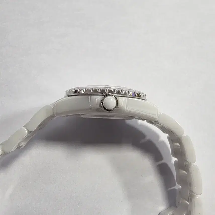 샤넬 새상품 J12 화이트 세라믹 33MM 시계 사진 5