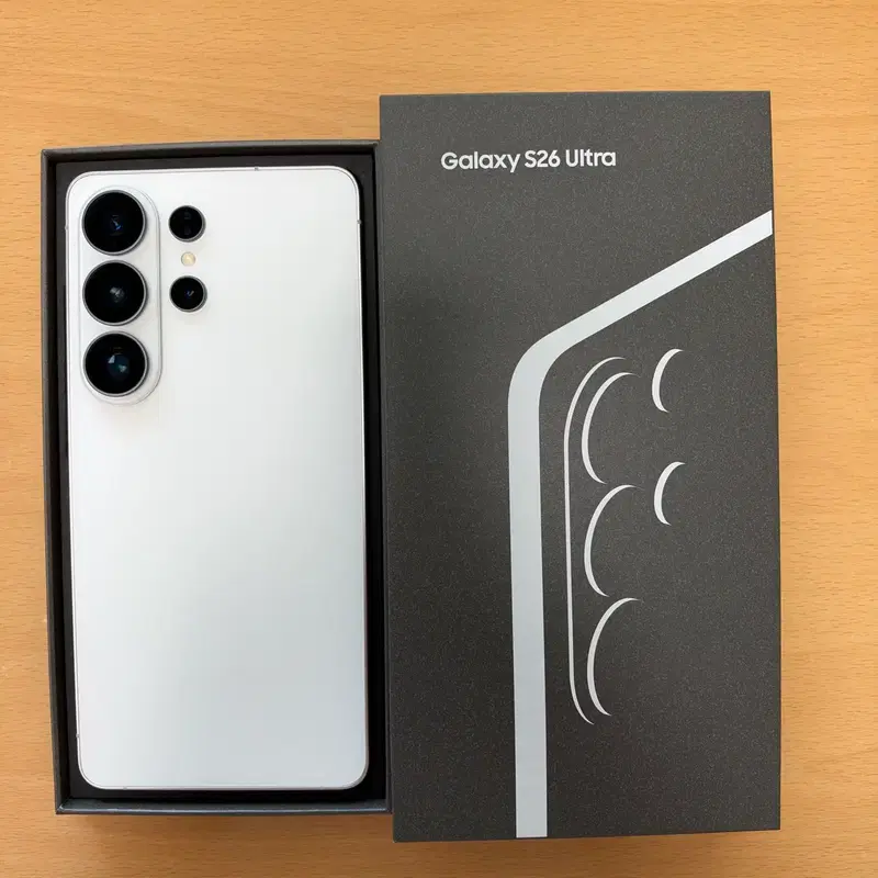 갤럭시S26울트라 512GB 화이트 풀박스 삼케플 팝니다.