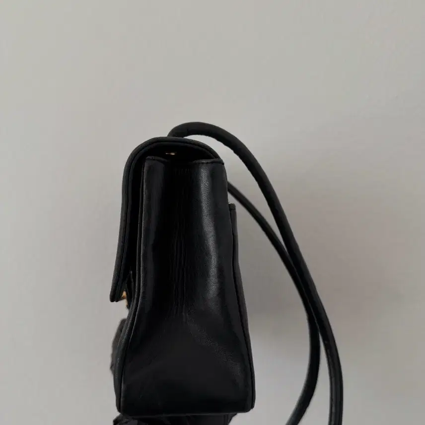 샤넬 퀼팅 체인 숄더백 블랙 사진 2
