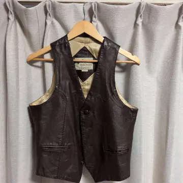 Continental Leather Fashions 가죽 베스트