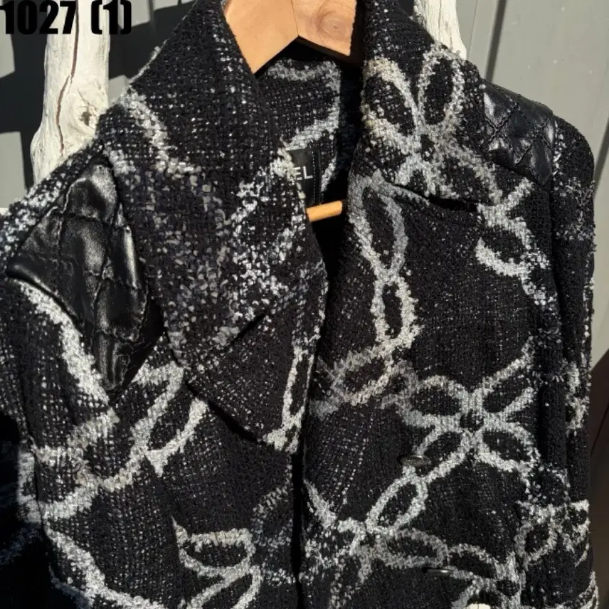 샤넬 자켓 블랙 실버 패턴 정품 사진 4