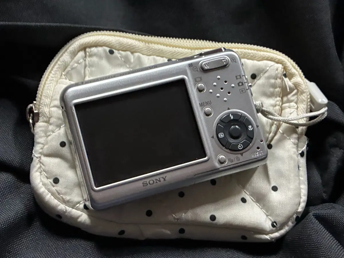 Full set no defects sample O) Sony DSC-T3 Cyber-shot vintage digital camera digicam
