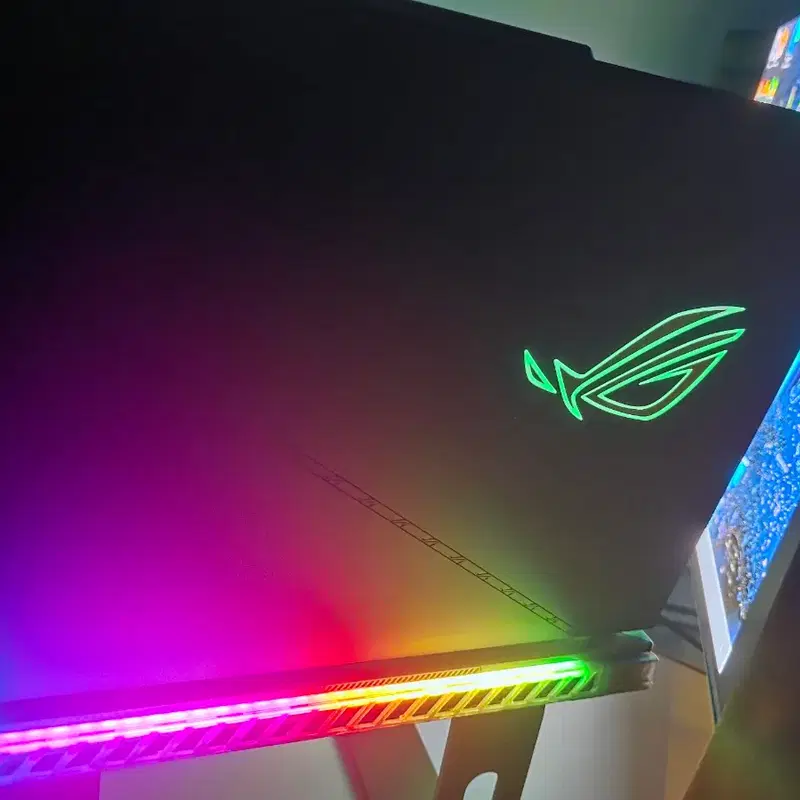 ASUS ROG STRIX SCAR 16 RTX4090 게이밍노트북 팝니다