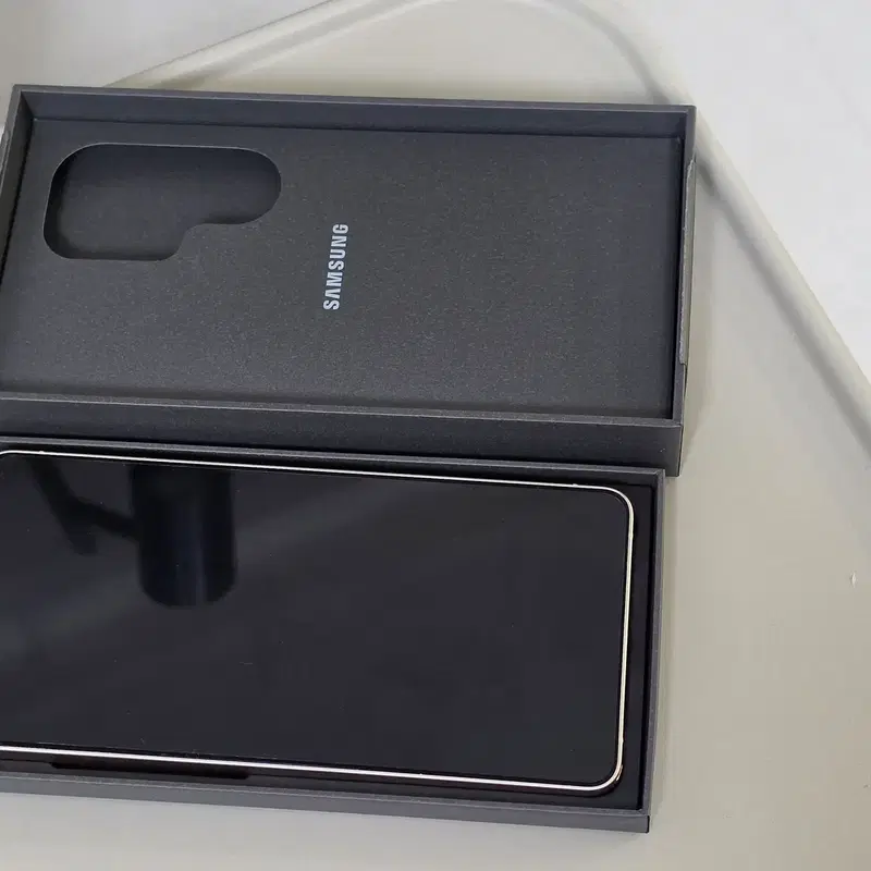 갤럭시S26울트라 256gb 자급제 S급 중고 핑크골드(삼성공홈 한정)