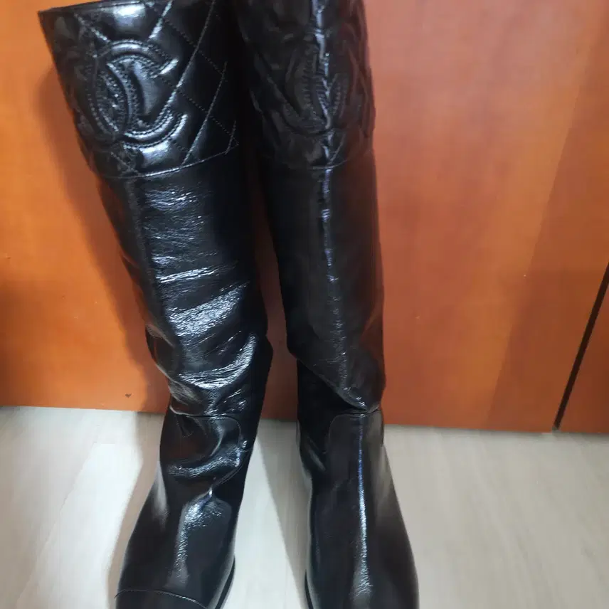 샤넬 퀼팅 롱부츠 사진 7