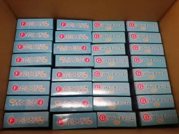 구스마 쿠지 하츠네 미쿠 러버 참 16개 글리터 캔뱃지 16개