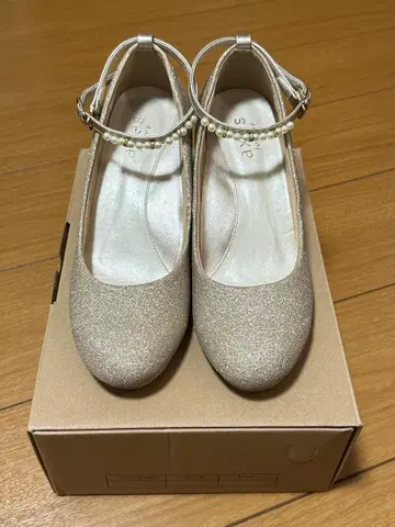 axes femme 라메 글리터 펌프스 L(24~24.5cm)