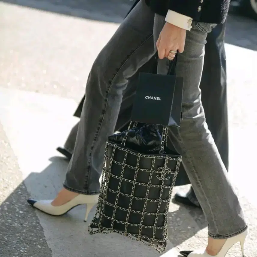 샤넬 체인 숄더백 사진 2