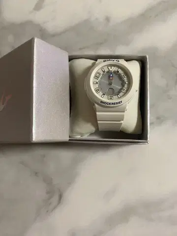 Baby-G SHOCK RESIST