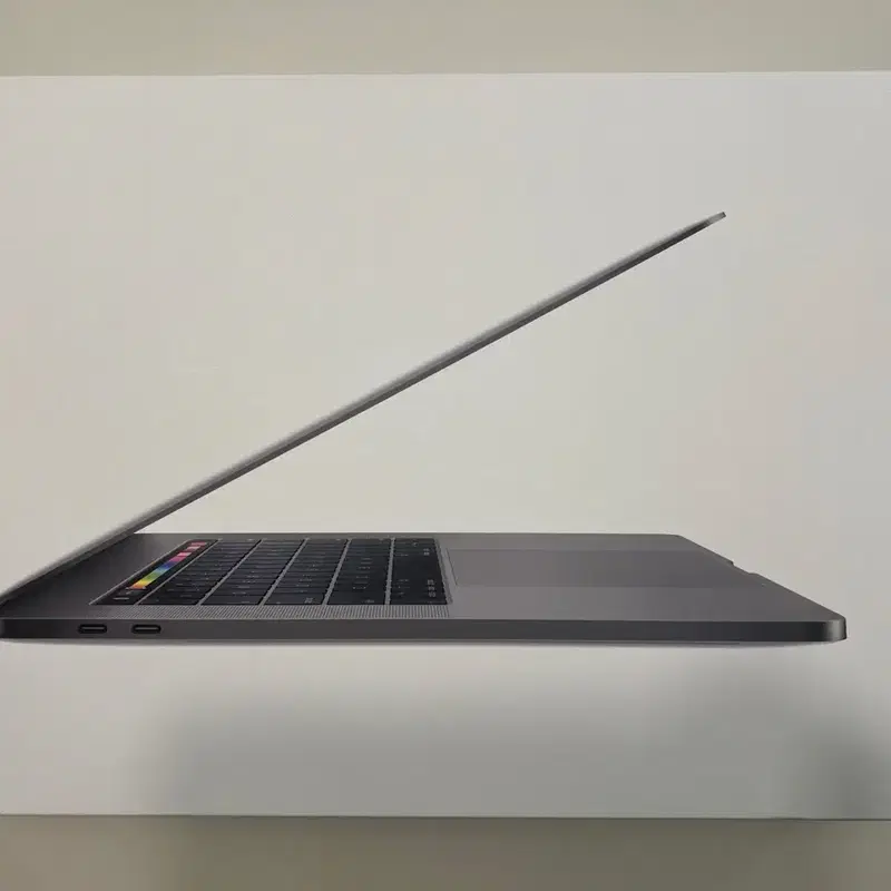 애플 맥북 프로 15인치 Intel Core i9
