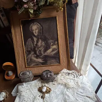 Victorian 카메오 브로치 작은 로켓