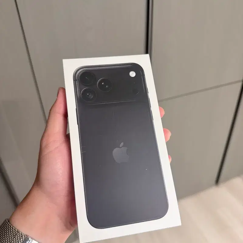 애플 아이폰18 프로맥스 블랙 512GB (미개봉)