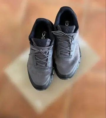 상태 양호: 인기 있는 On 클라우드 틸드 리믹스 블랙 27cm