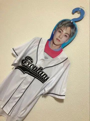 EXO 시우민 베이스볼 셔츠