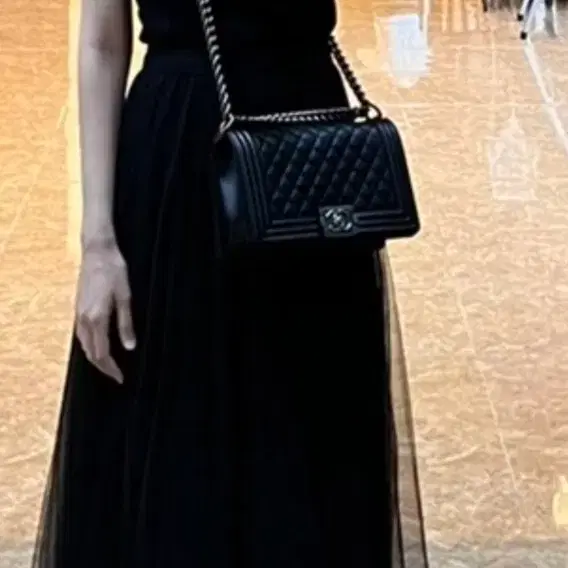 샤넬 보이백 미듐 캐비어 은장 크로스/숄더백 정품S급(감정서O) 사진 5