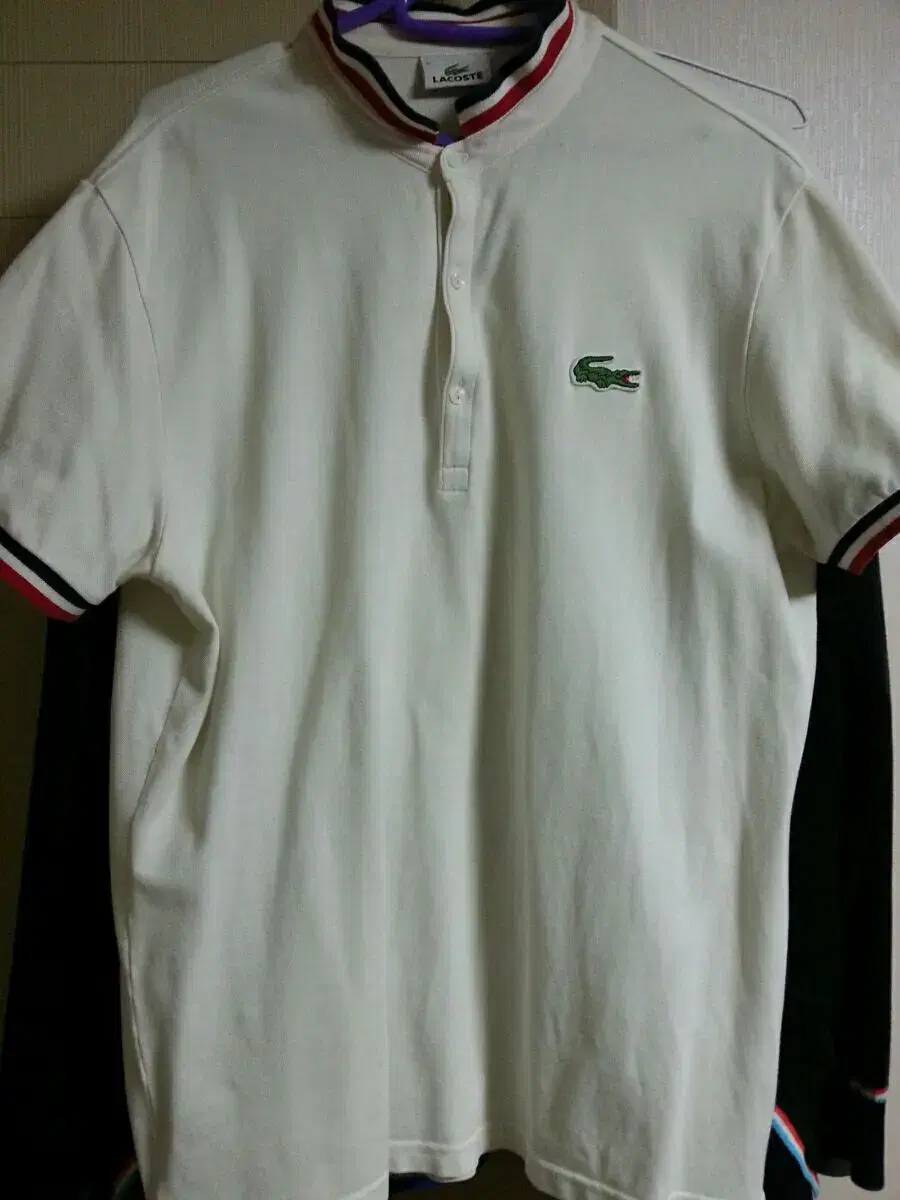 [100] Genuine Lacoste Big Rock China T-shirt